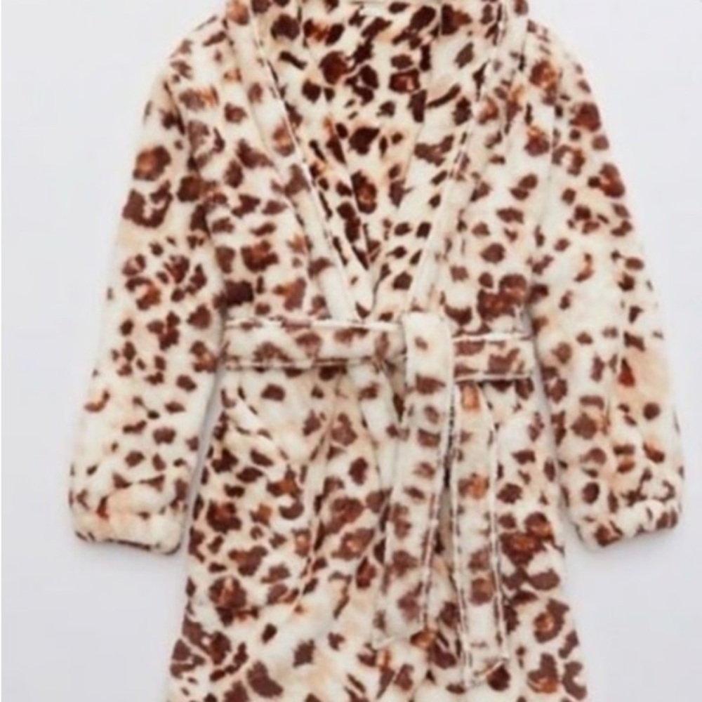 Aerie Leopard Print Plush Robe